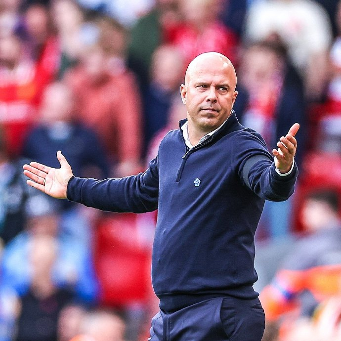 国产奇幻RPG《夜莺归笼》被指角色太过凸臀 官方回应尽快调整